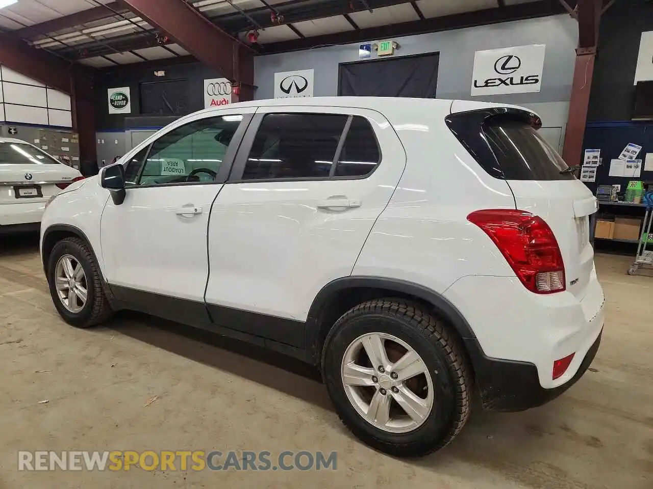 2 Photograph of a damaged car KL7CJKSB6MB302923 CHEVROLET TRAX 2021