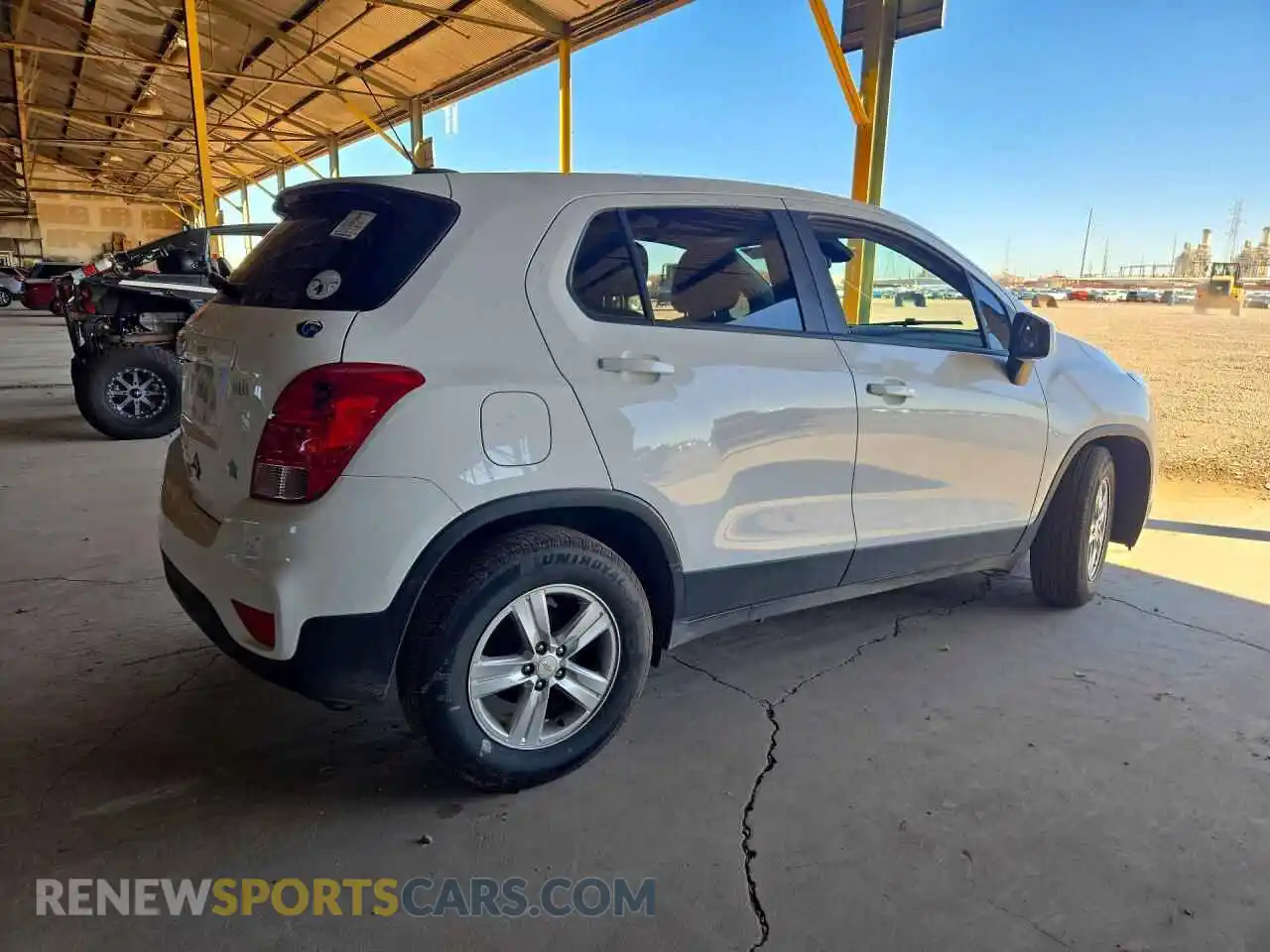 3 Photograph of a damaged car KL7CJKSB6MB313095 CHEVROLET TRAX 2021