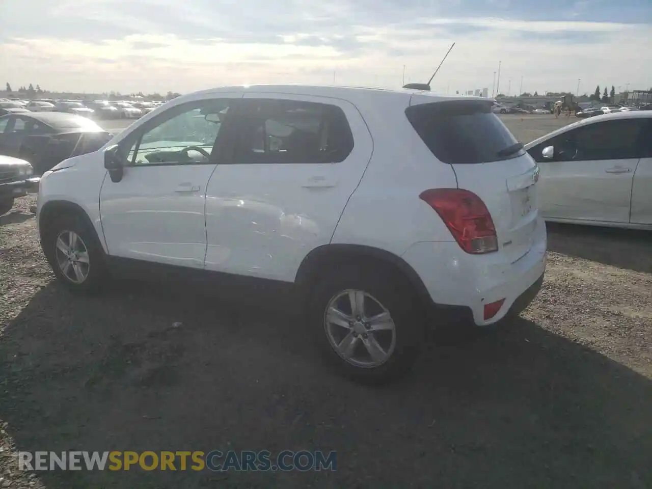 2 Photograph of a damaged car KL7CJKSB8MB313101 CHEVROLET TRAX 2021