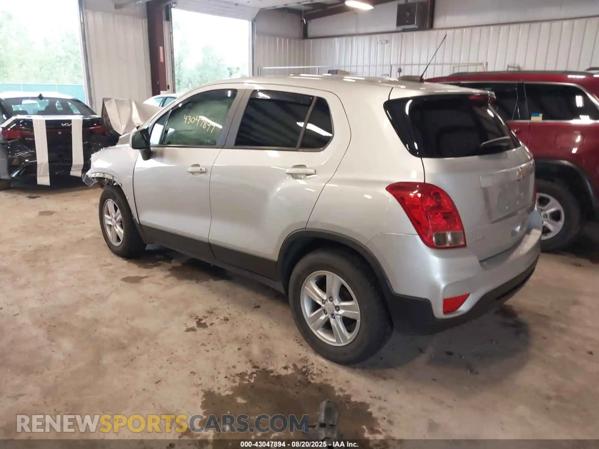 3 Photograph of a damaged car KL7CJKSB9MB312507 CHEVROLET TRAX 2021