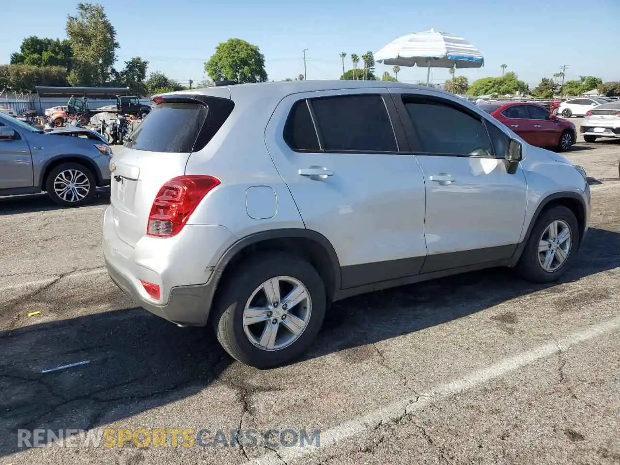 3 Photograph of a damaged car KL7CJKSBXMB313472 CHEVROLET TRAX 2021