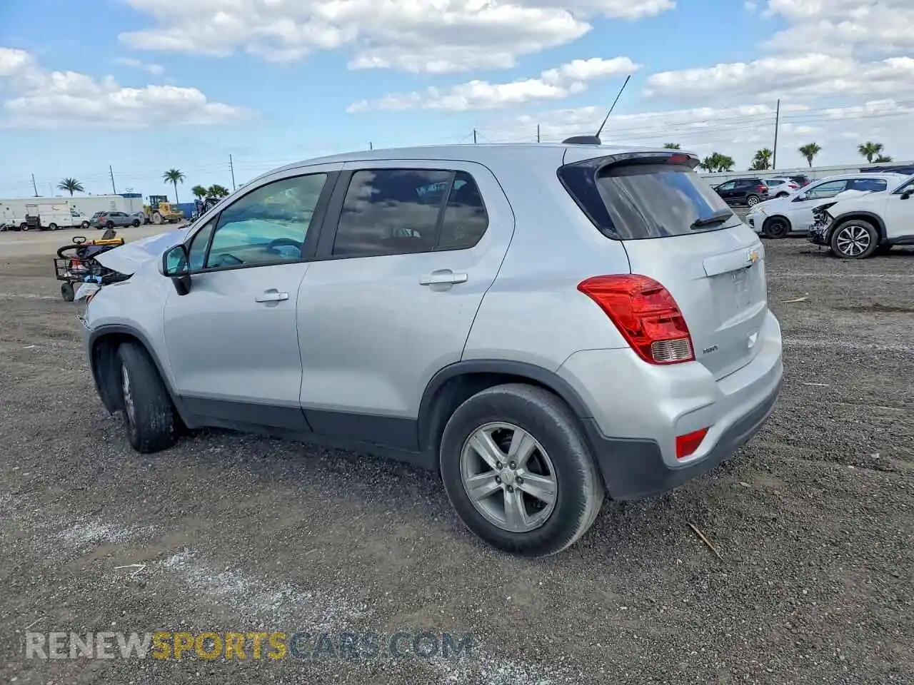 2 fotografías del automóvil dañado KL7CJKSBXMB334225 CHEVROLET TRAX 2021