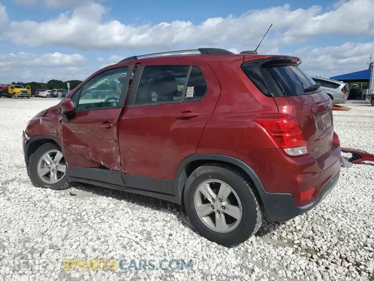 2 Photograph of a damaged car KL7CJLSB0MB329198 CHEVROLET TRAX 2021