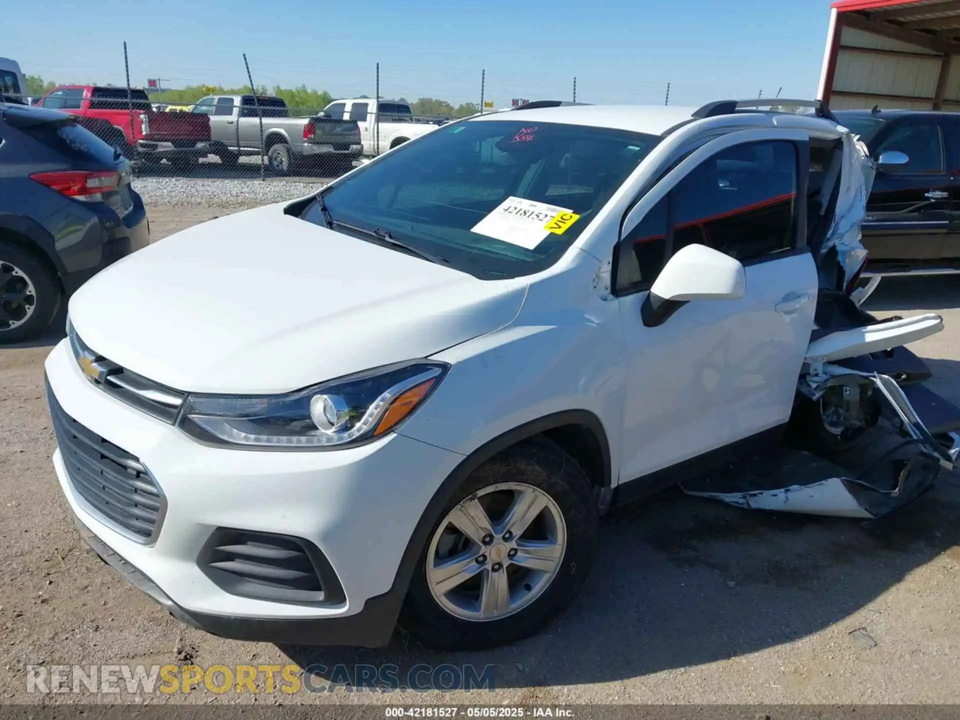 2 Photograph of a damaged car KL7CJLSB0MB339794 CHEVROLET TRAX 2021