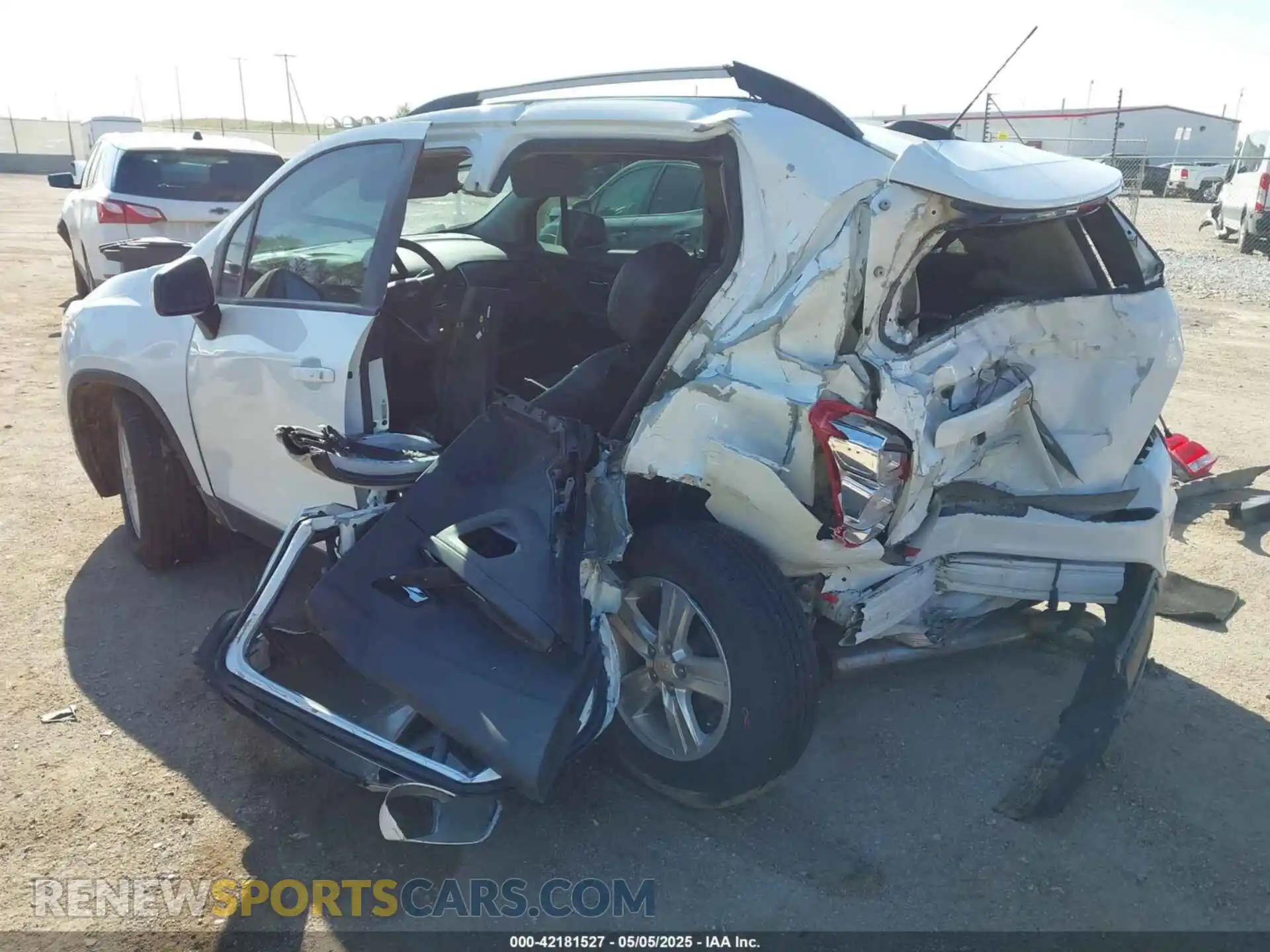 3 Photograph of a damaged car KL7CJLSB0MB339794 CHEVROLET TRAX 2021