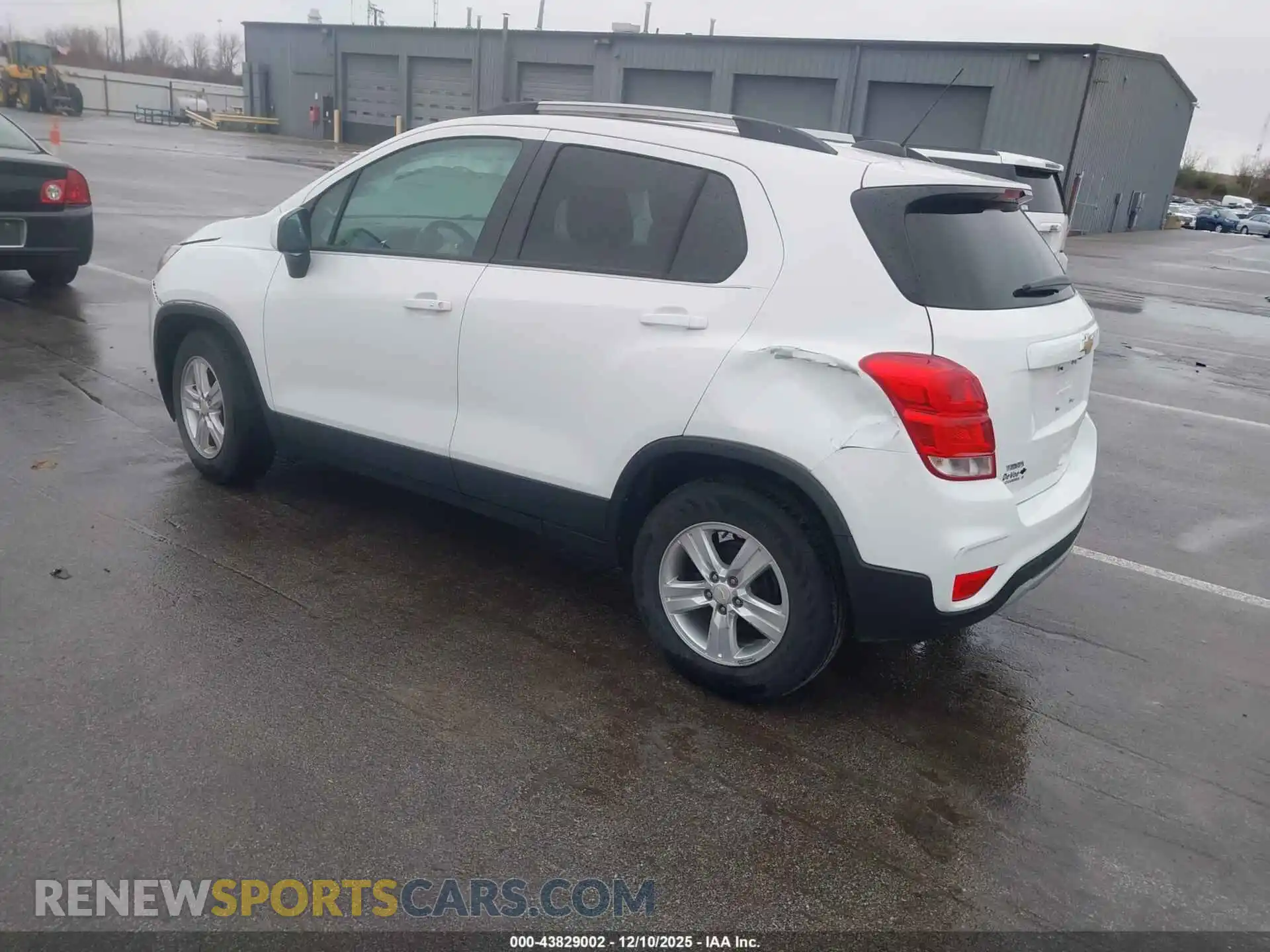 3 Photograph of a damaged car KL7CJLSB2MB310409 CHEVROLET TRAX 2021