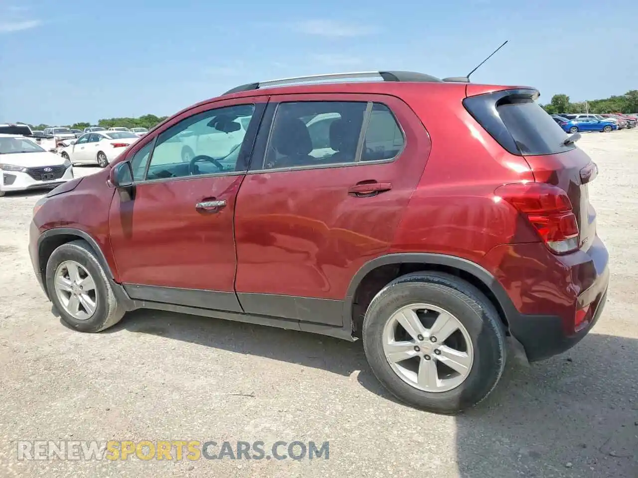 2 Фотография поврежденного автомобиля KL7CJLSB2MB318008 CHEVROLET TRAX 2021
