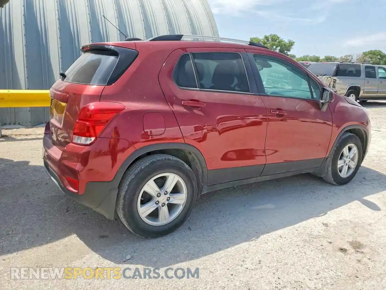 3 Фотография поврежденного автомобиля KL7CJLSB2MB318008 CHEVROLET TRAX 2021