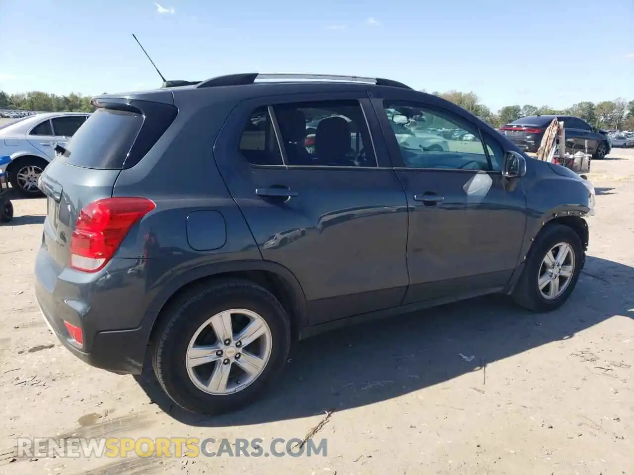 3 Photograph of a damaged car KL7CJLSB2MB321796 CHEVROLET TRAX 2021