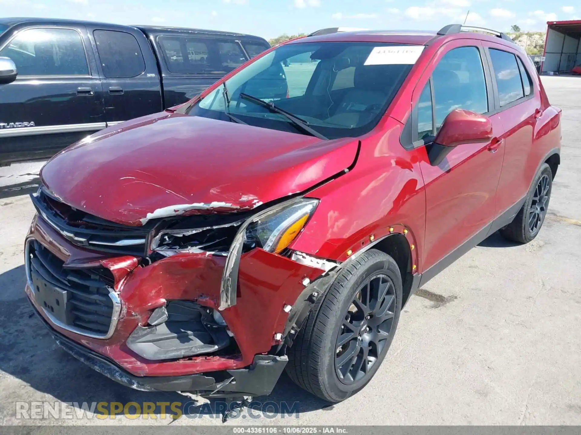 2 Photograph of a damaged car KL7CJLSB3MB317790 CHEVROLET TRAX 2021