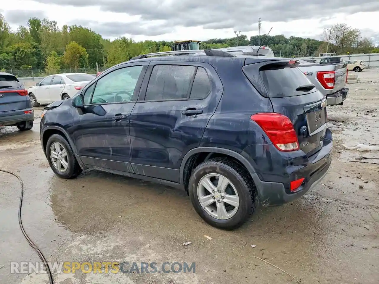 2 Photograph of a damaged car KL7CJLSB4MB316390 CHEVROLET TRAX 2021