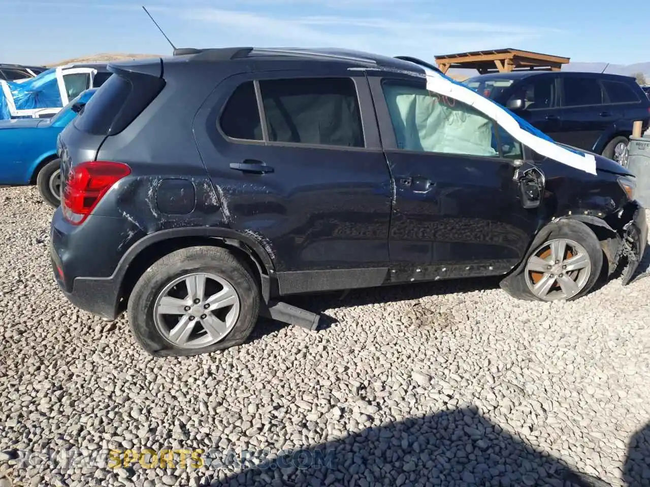 3 Photograph of a damaged car KL7CJLSB4MB327261 CHEVROLET TRAX 2021