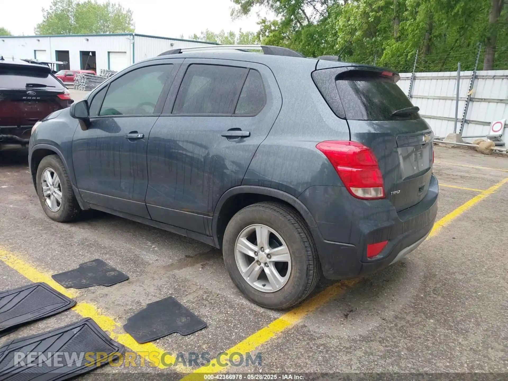 3 fotografías del automóvil dañado KL7CJLSB5MB311845 CHEVROLET TRAX 2021