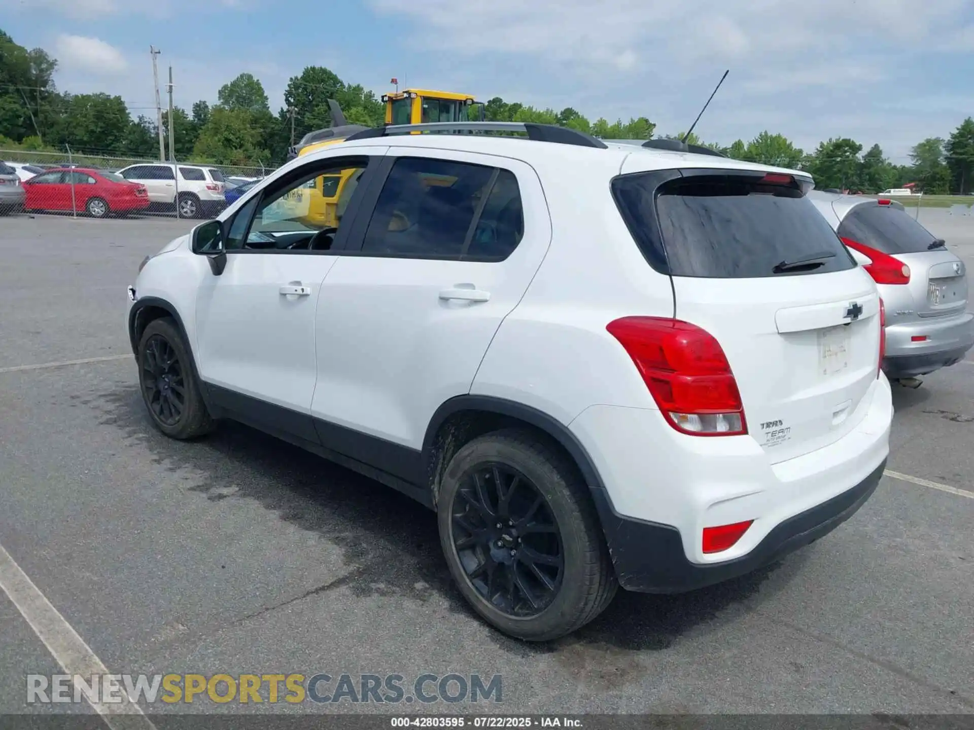 3 Photograph of a damaged car KL7CJLSB6MB353117 CHEVROLET TRAX 2021