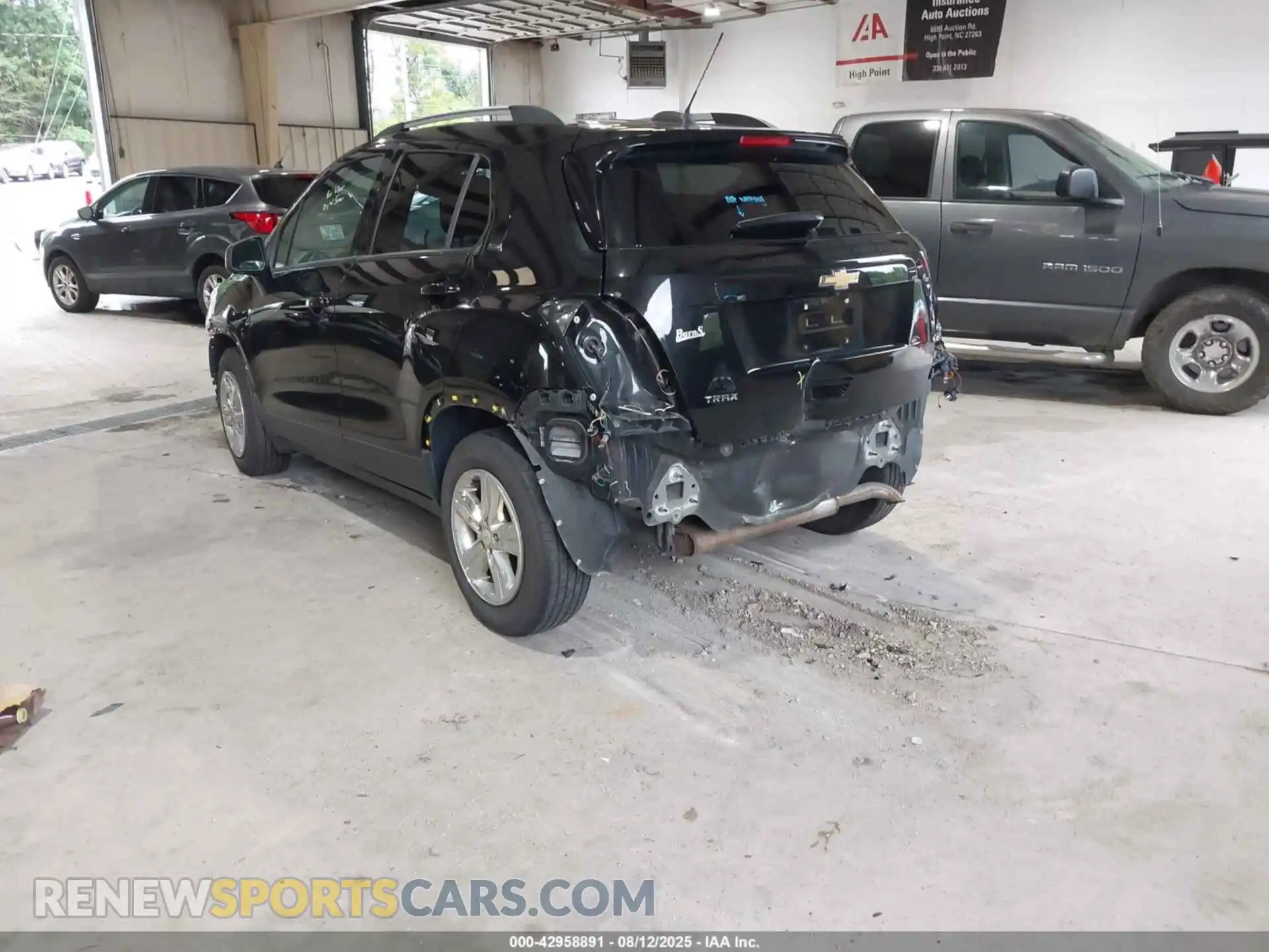 3 Photograph of a damaged car KL7CJLSB7MB327416 CHEVROLET TRAX 2021