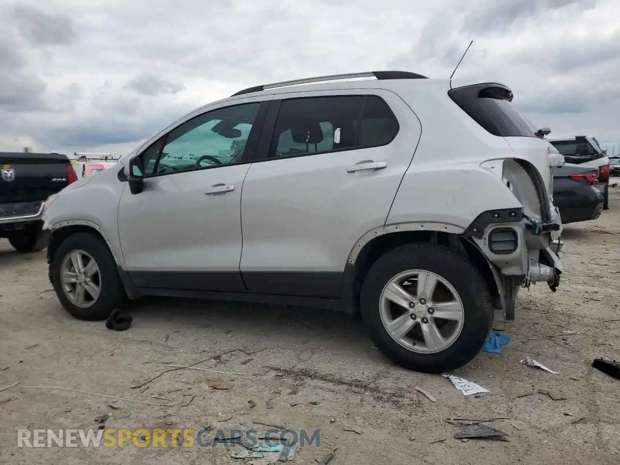 2 Photograph of a damaged car KL7CJLSB7MB350694 CHEVROLET TRAX 2021