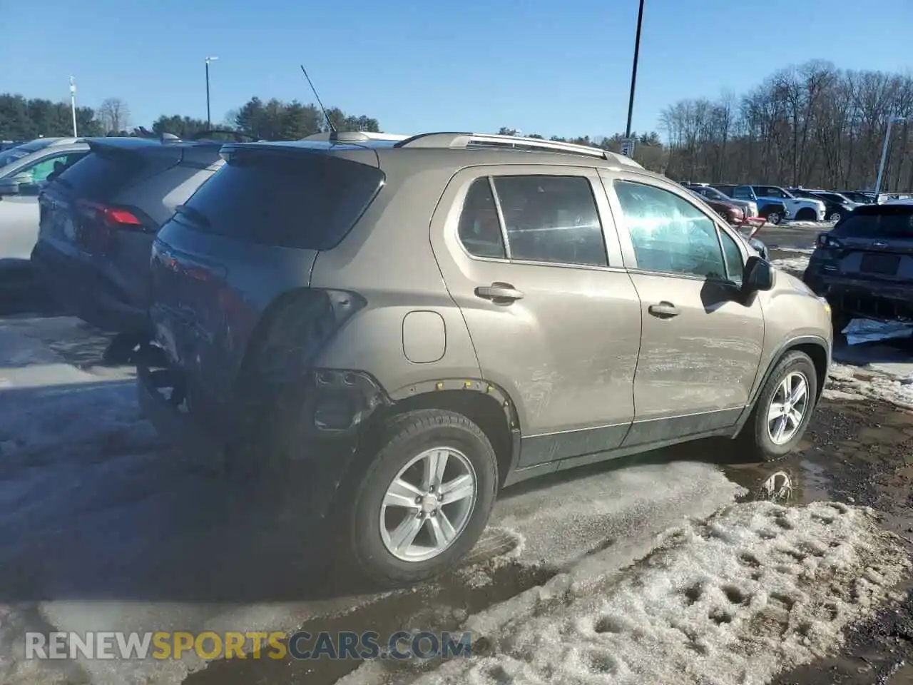 3 Photograph of a damaged car KL7CJLSB8MB326646 CHEVROLET TRAX 2021