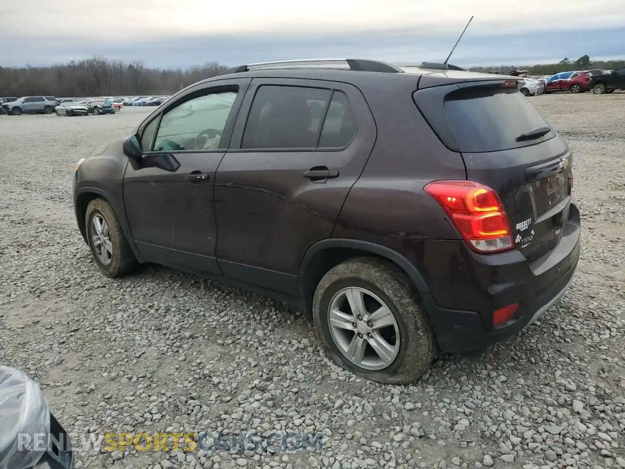2 Photograph of a damaged car KL7CJLSM1MB370568 CHEVROLET TRAX 2021