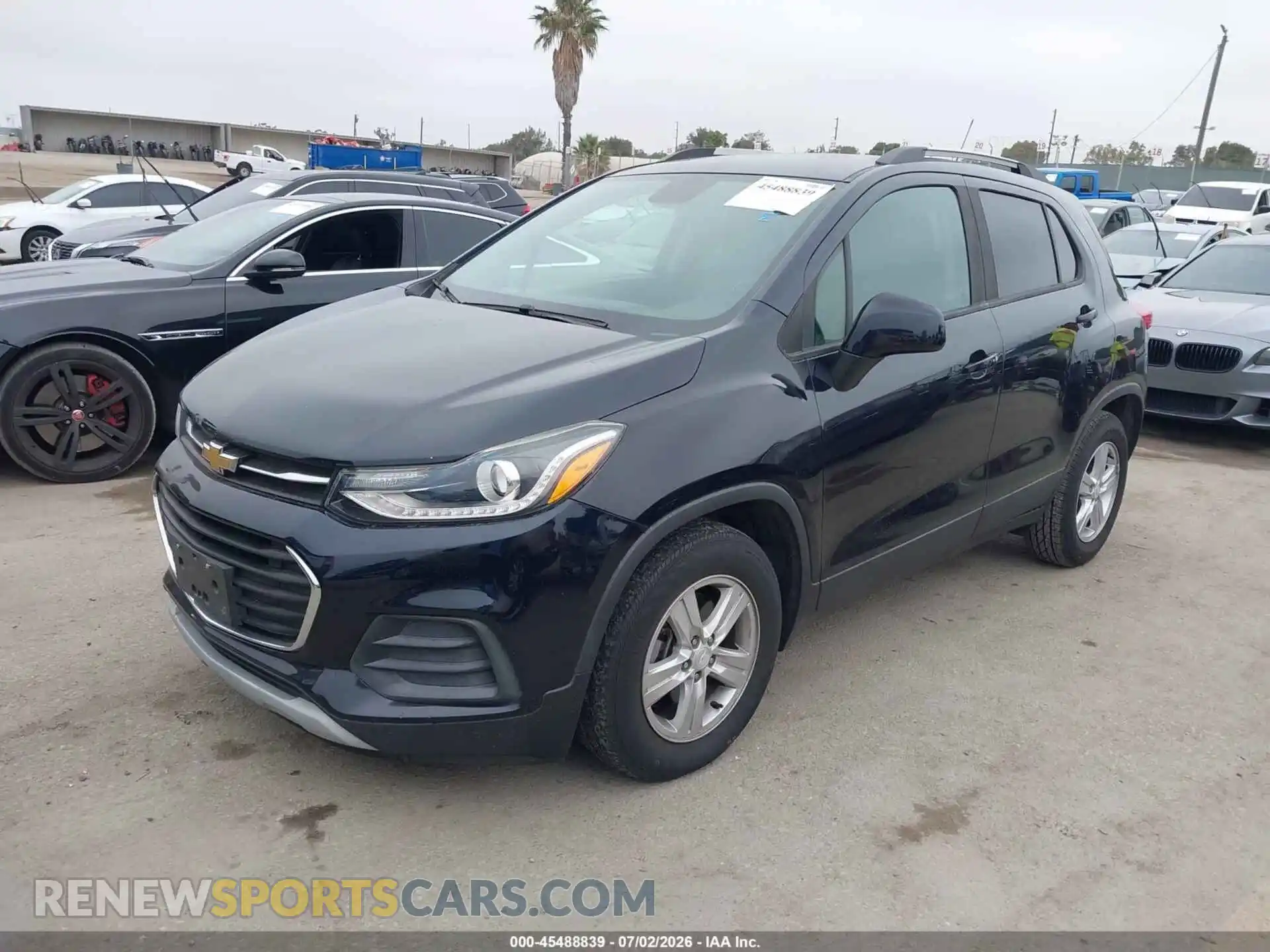 2 Photograph of a damaged car KL7CJLSM1MB376497 CHEVROLET TRAX 2021