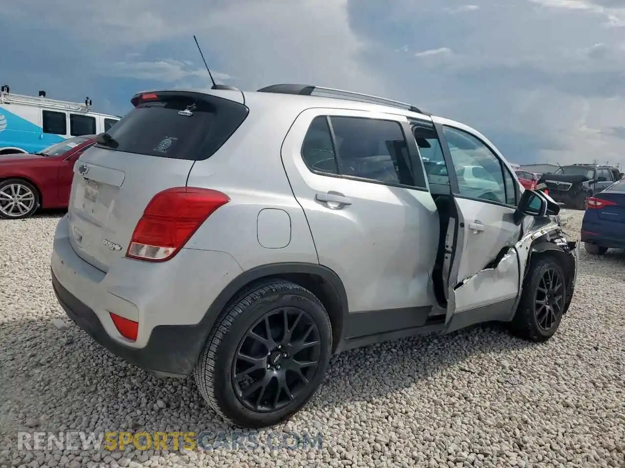 3 Photograph of a damaged car KL7CJLSM4MB365784 CHEVROLET TRAX 2021