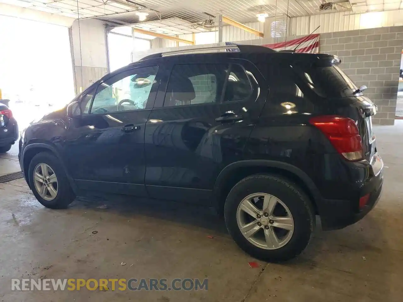 2 Фотография поврежденного автомобиля KL7CJLSM4MB373111 CHEVROLET TRAX 2021