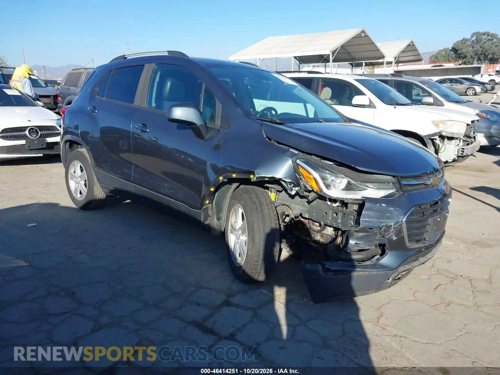 1 Photograph of a damaged car KL7CJLSM5MB377362 CHEVROLET TRAX 2021