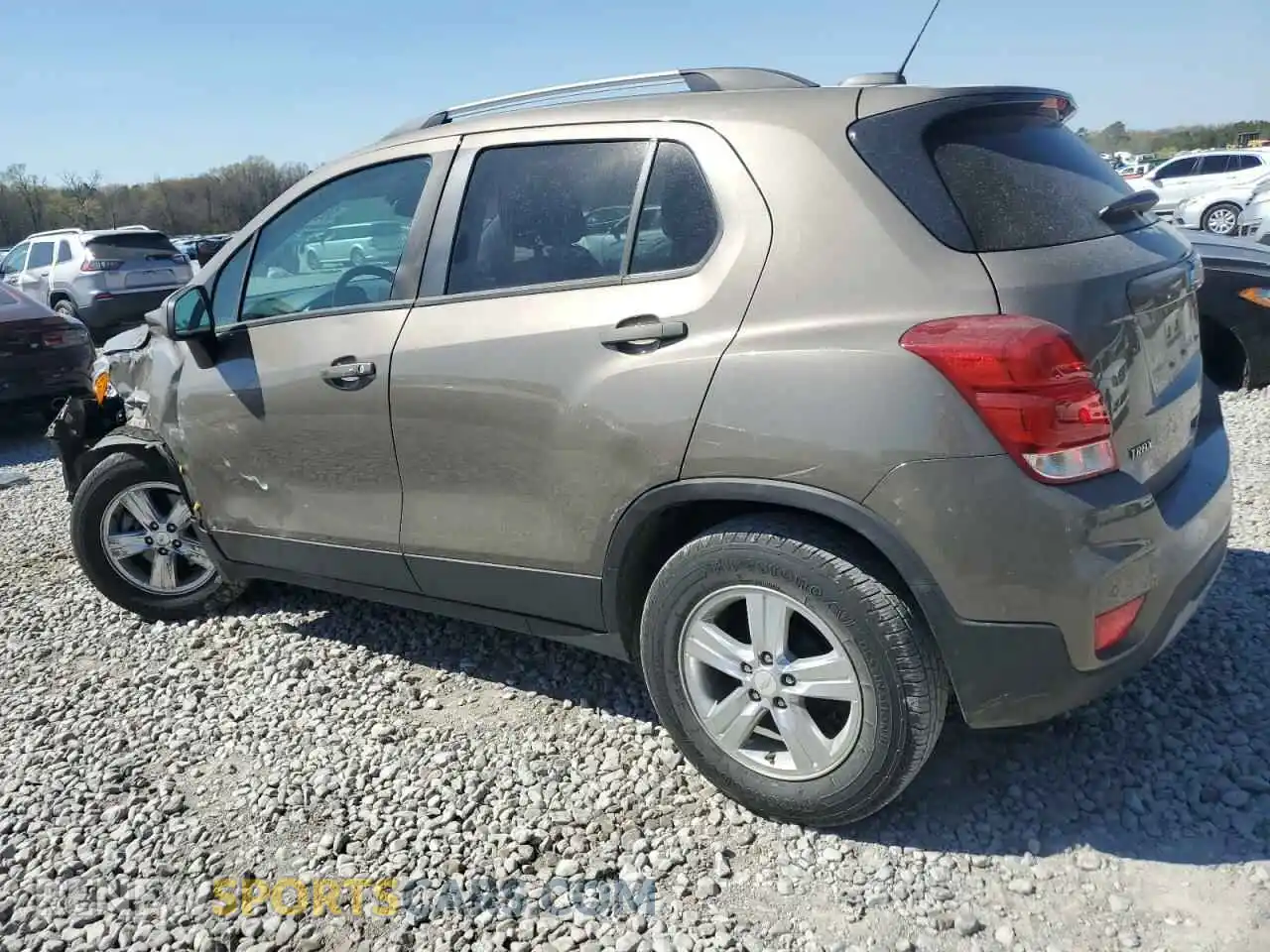 2 Photograph of a damaged car KL7CJLSM8MB364525 CHEVROLET TRAX 2021