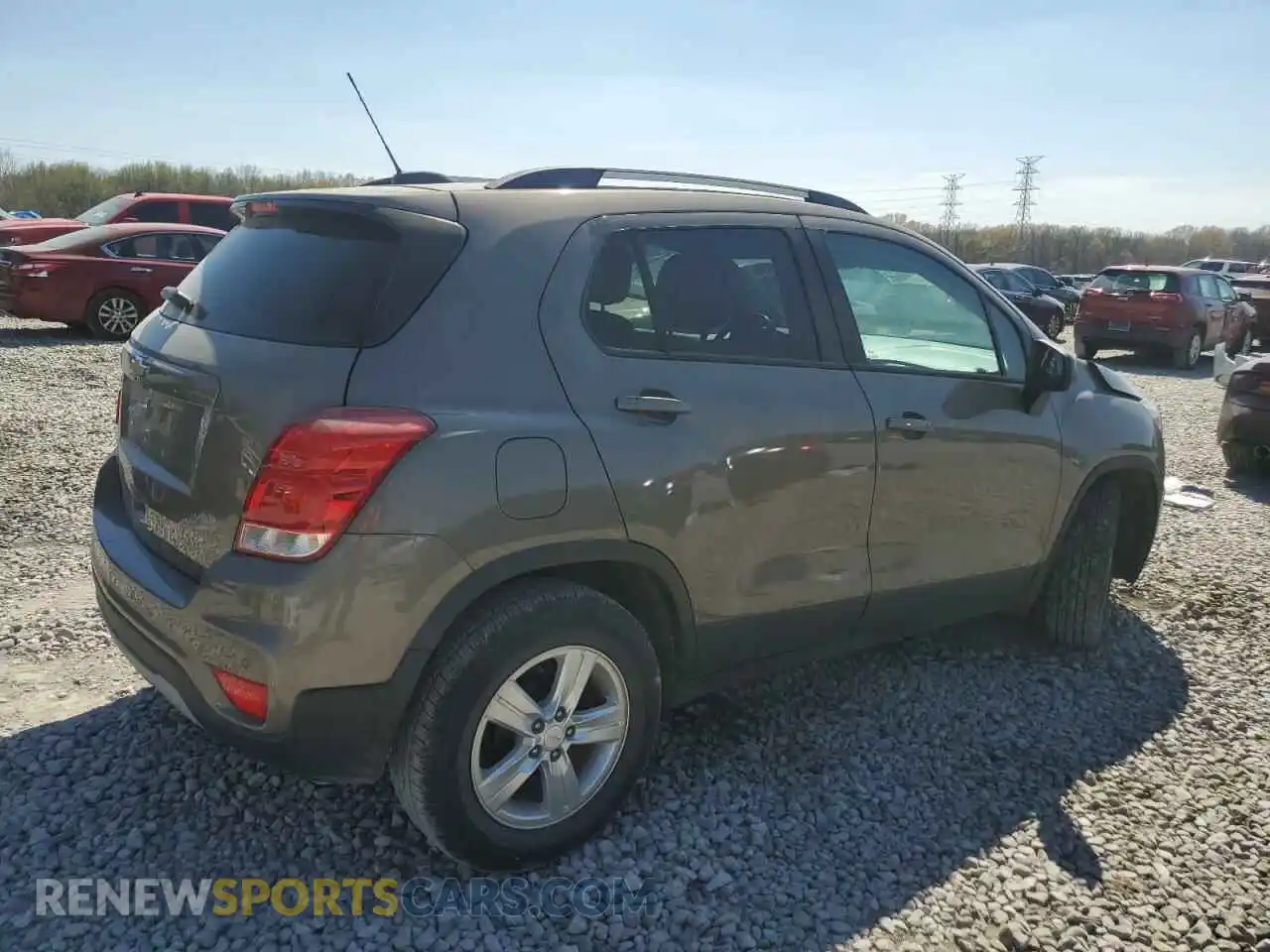 3 Photograph of a damaged car KL7CJLSM8MB364525 CHEVROLET TRAX 2021