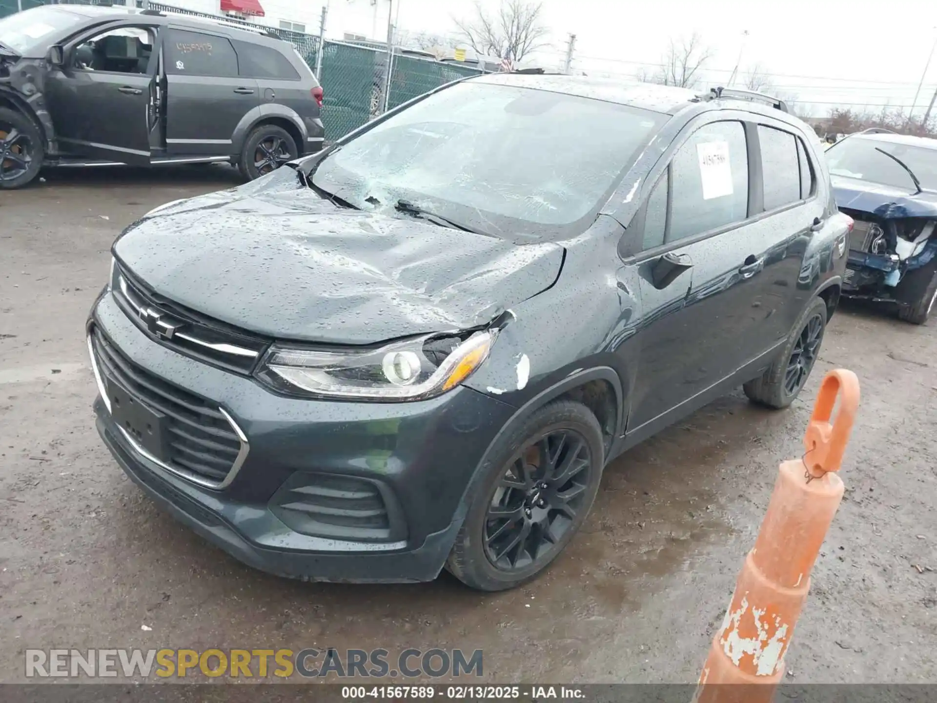 2 Photograph of a damaged car KL7CJLSM9MB365070 CHEVROLET TRAX 2021