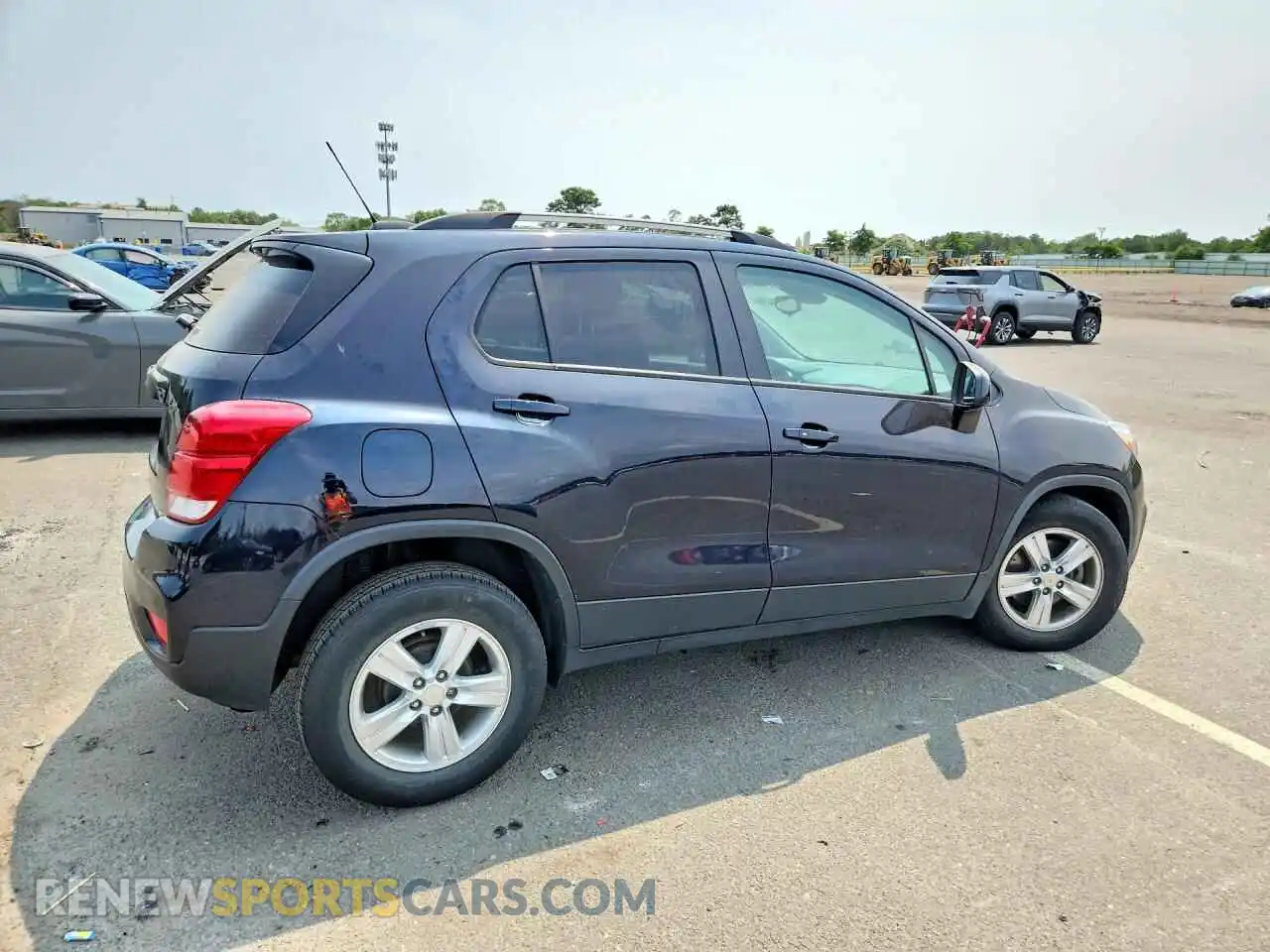3 fotografías del automóvil dañado KL7CJLSM9MB377381 CHEVROLET TRAX 2021