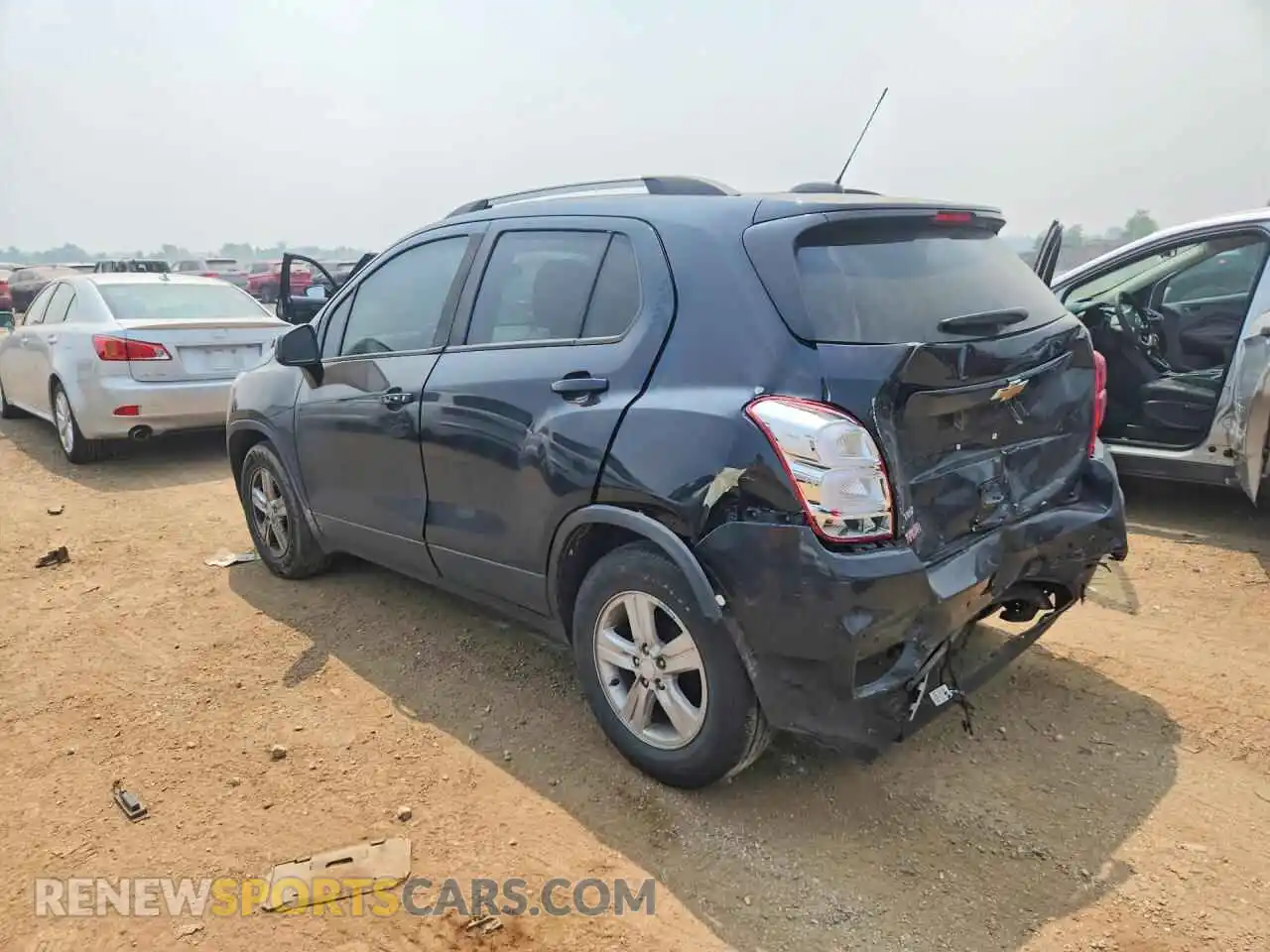 2 Photograph of a damaged car KL7CJLSMXMB377227 CHEVROLET TRAX 2021