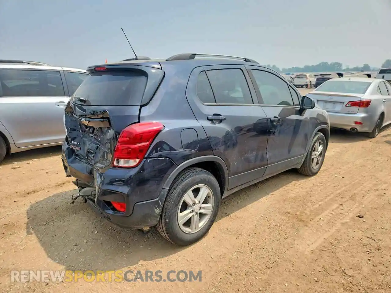 3 Photograph of a damaged car KL7CJLSMXMB377227 CHEVROLET TRAX 2021