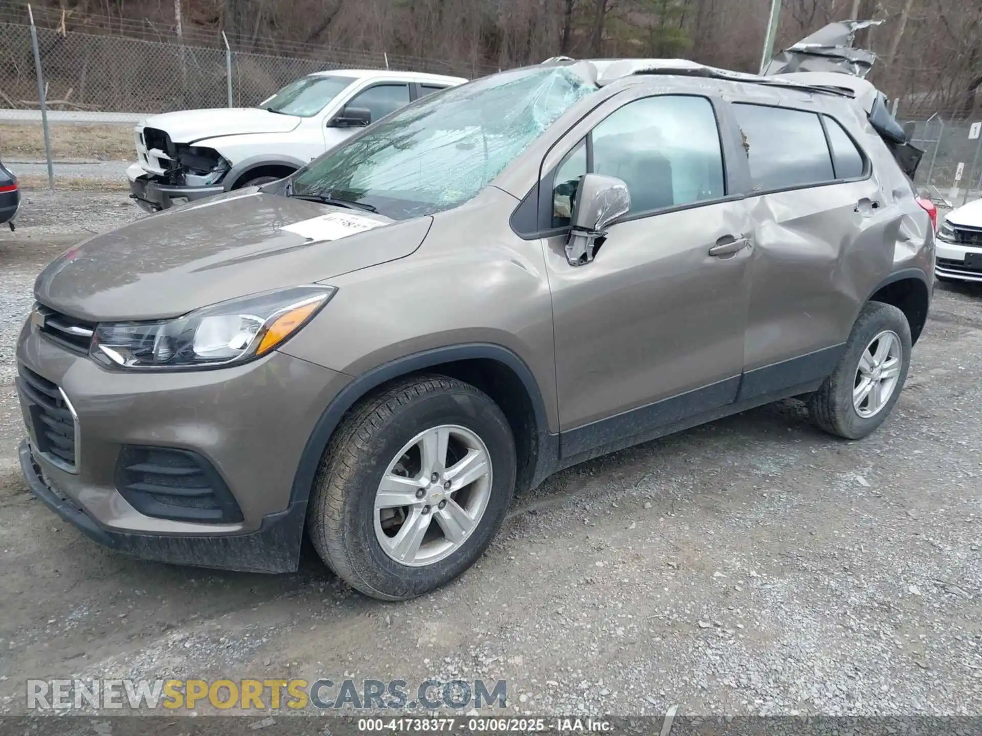 2 Photograph of a damaged car KL7CJNSB2MB312589 CHEVROLET TRAX 2021