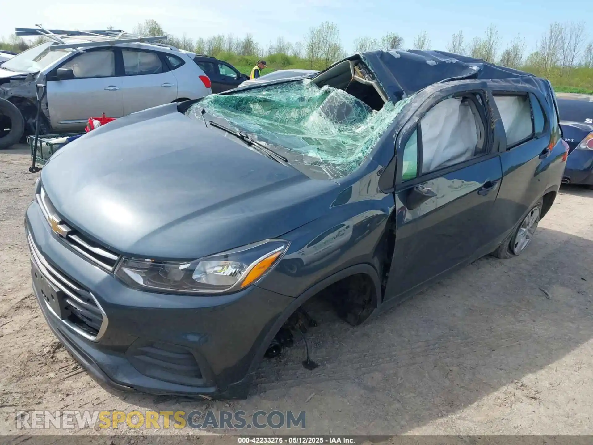 2 fotografías del automóvil dañado KL7CJNSB5MB339270 CHEVROLET TRAX 2021