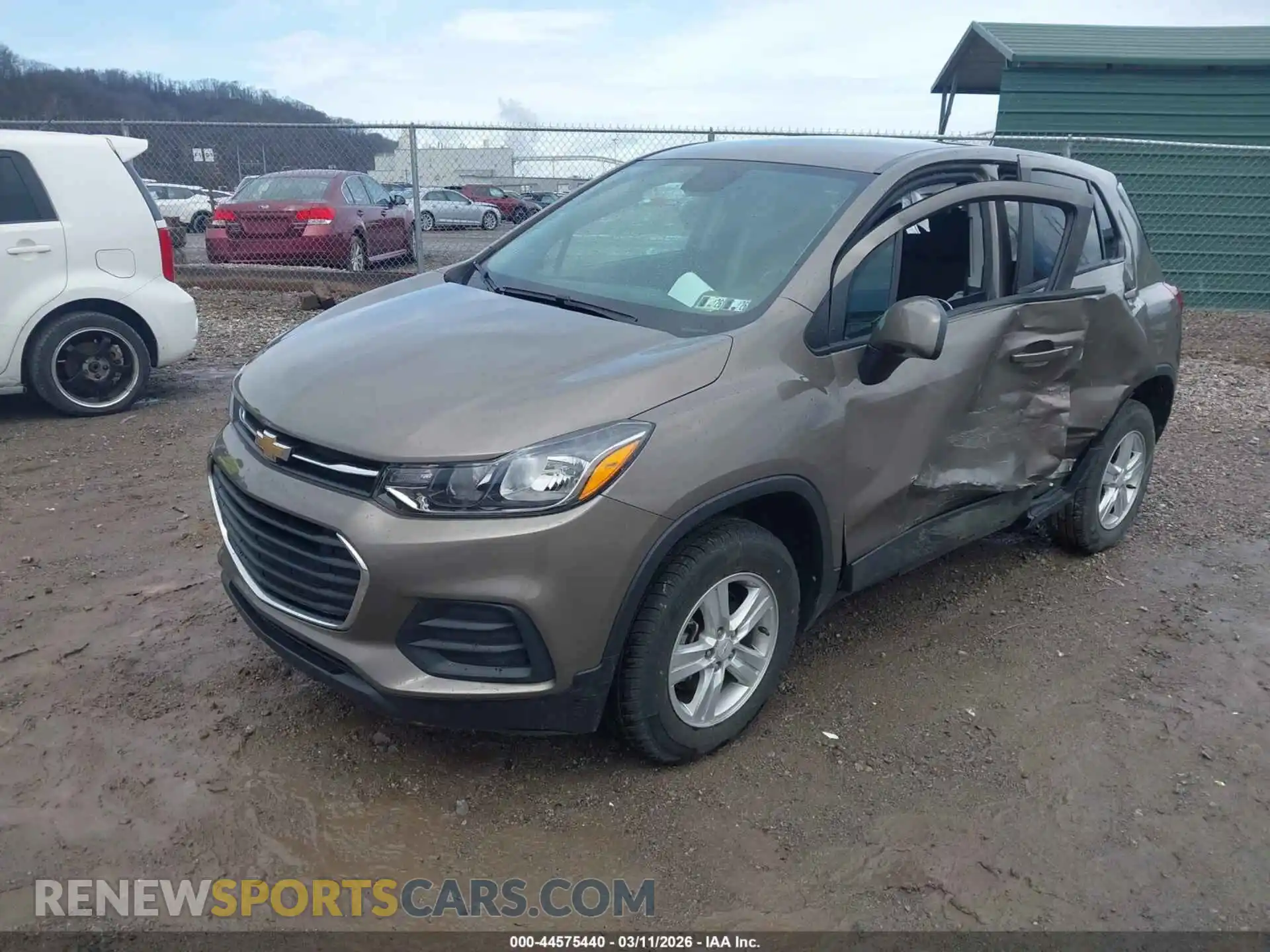 2 Photograph of a damaged car KL7CJNSB8MB317716 CHEVROLET TRAX 2021