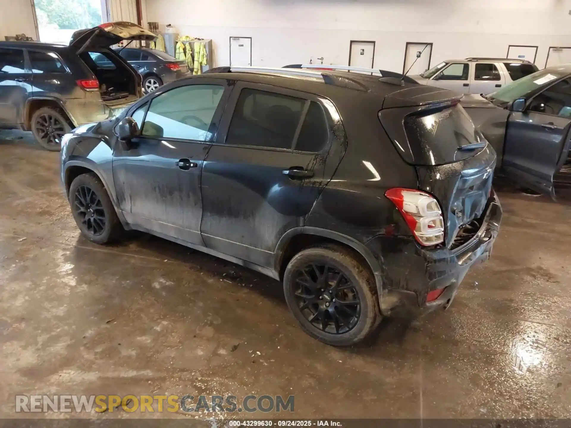 3 Photograph of a damaged car KL7CJPSB1MB352836 CHEVROLET TRAX 2021