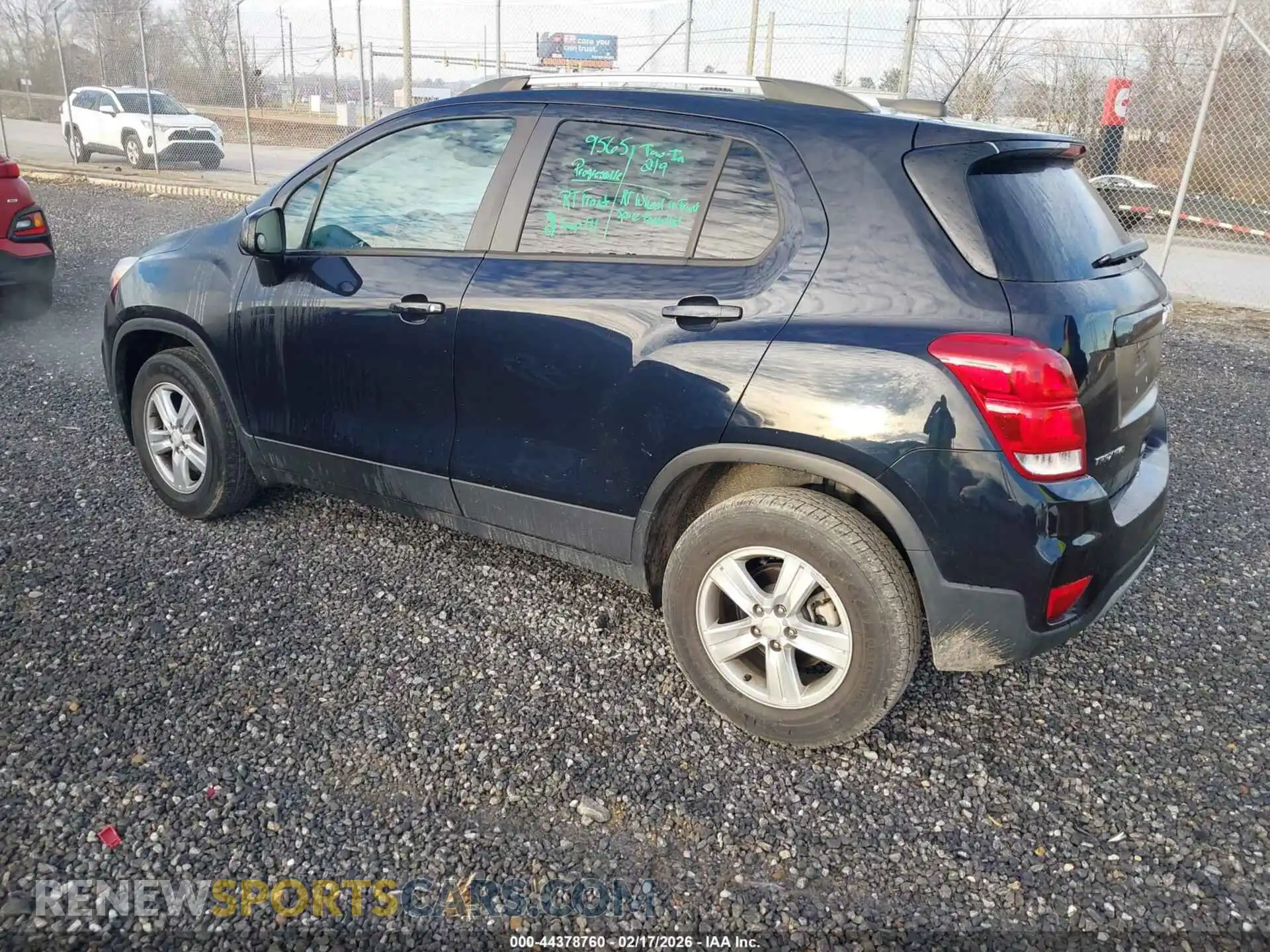 3 Photograph of a damaged car KL7CJPSB2MB322017 CHEVROLET TRAX 2021