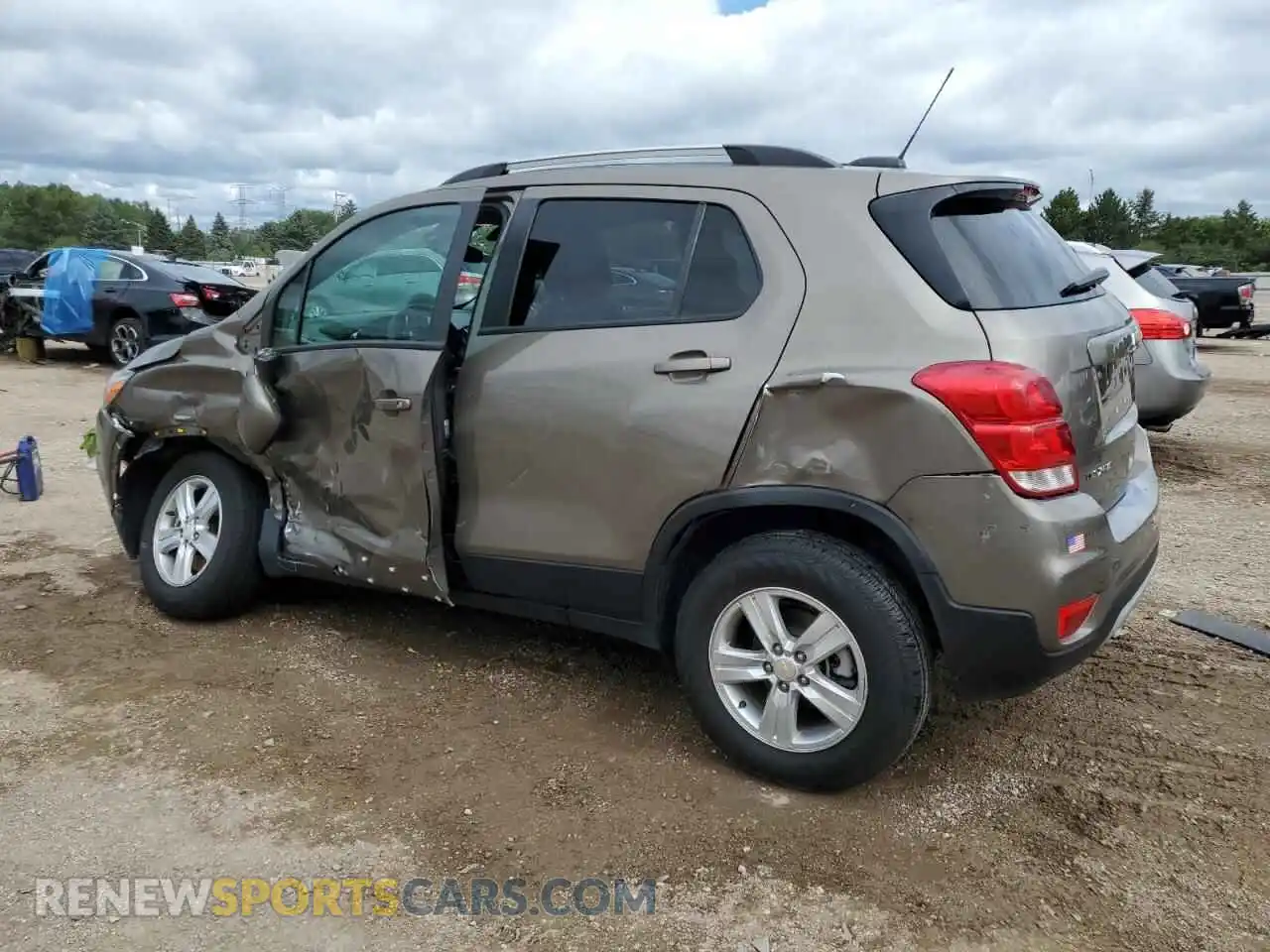 2 Photograph of a damaged car KL7CJPSB3MB359657 CHEVROLET TRAX 2021