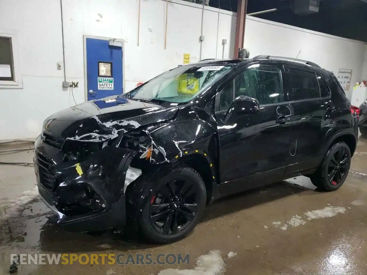 1 Photograph of a damaged car KL7CJPSB4MB302416 CHEVROLET TRAX 2021