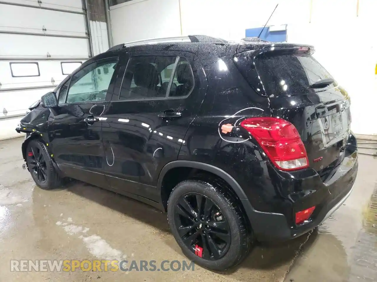 2 Photograph of a damaged car KL7CJPSB4MB302416 CHEVROLET TRAX 2021