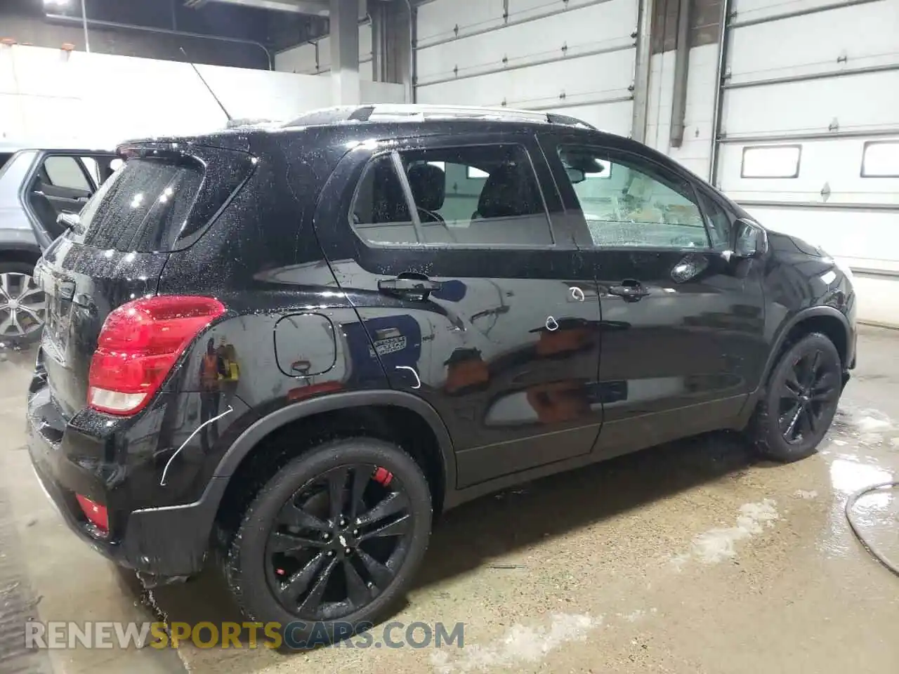3 Photograph of a damaged car KL7CJPSB4MB302416 CHEVROLET TRAX 2021