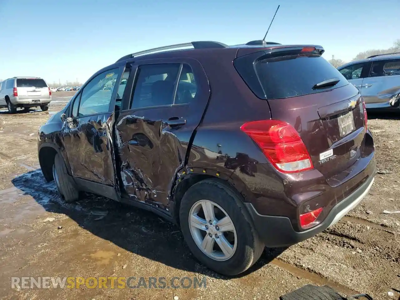 2 Photograph of a damaged car KL7CJPSB5MB319502 CHEVROLET TRAX 2021