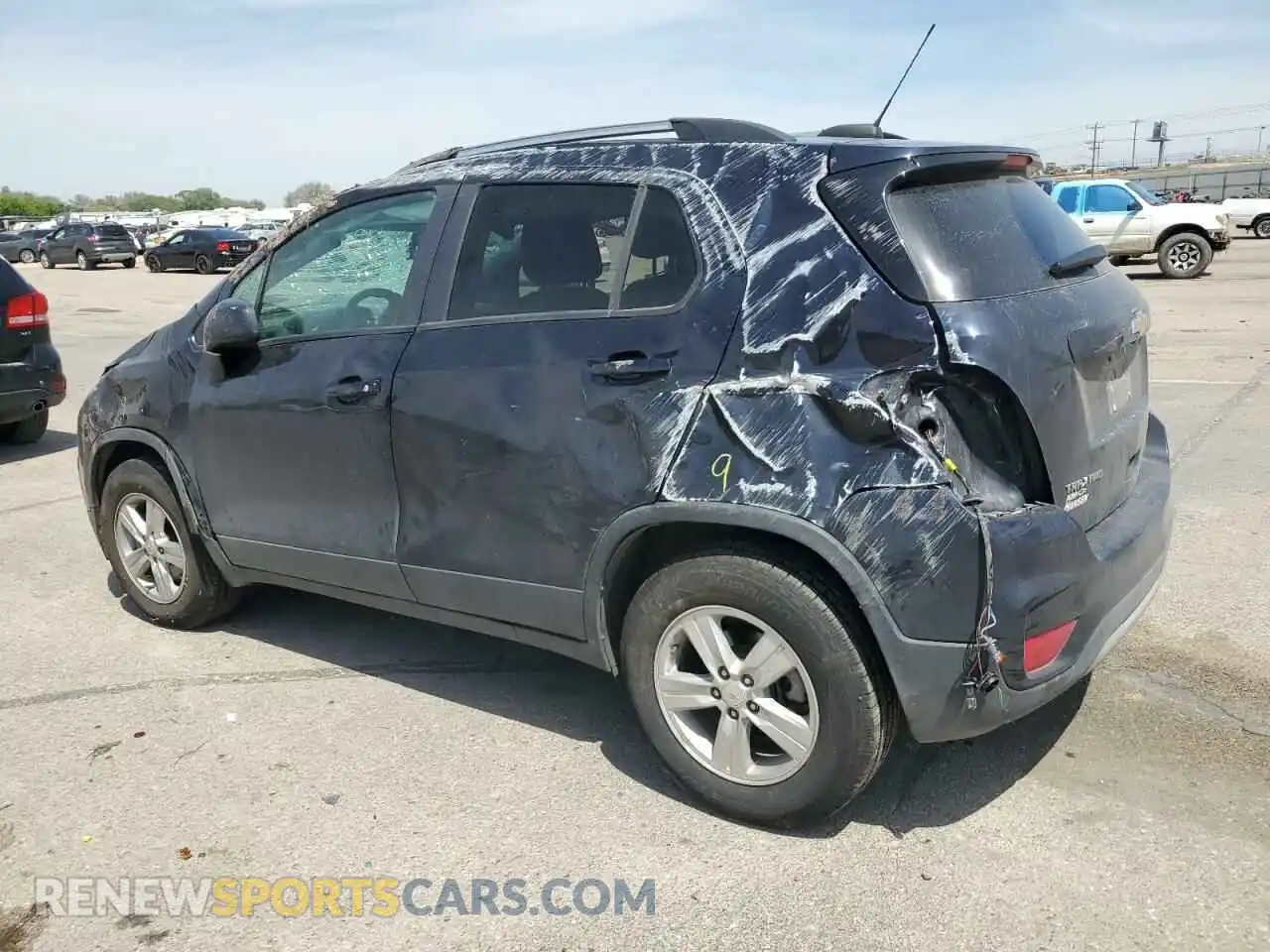 2 Photograph of a damaged car KL7CJPSB5MB322562 CHEVROLET TRAX 2021