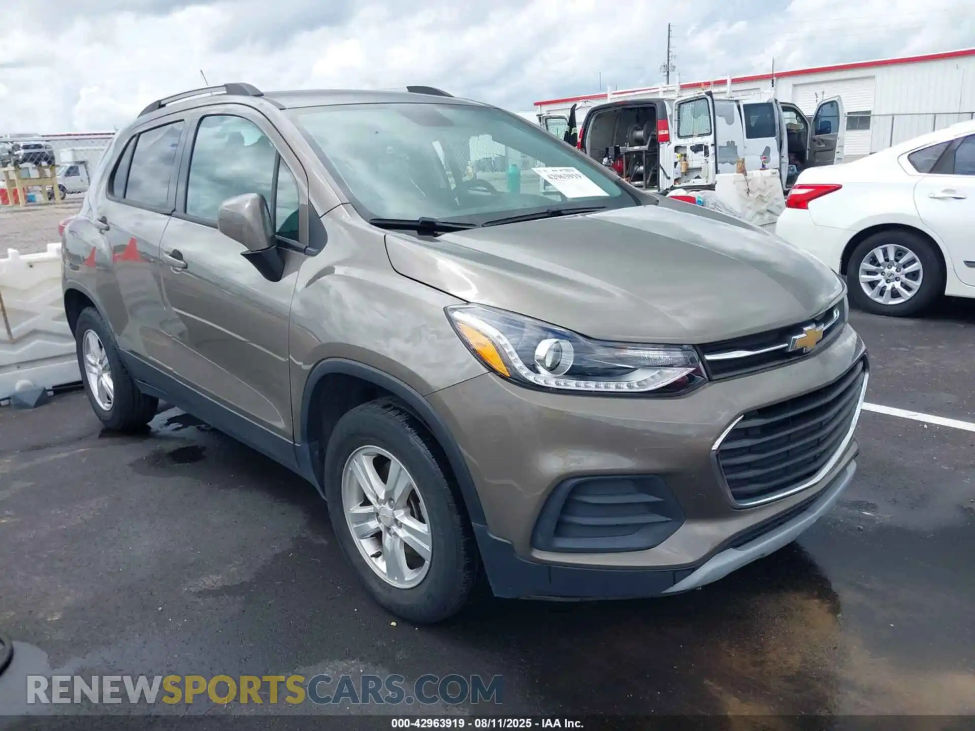 1 Photograph of a damaged car KL7CJPSB5MB345937 CHEVROLET TRAX 2021