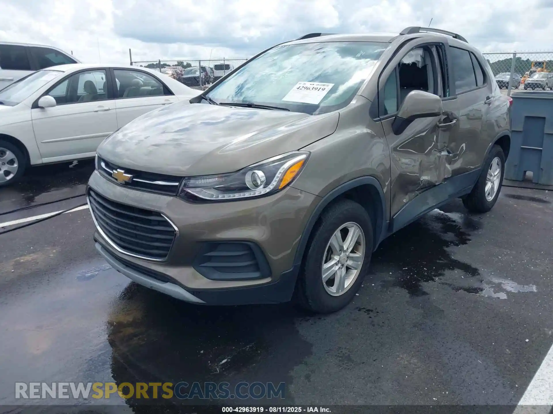2 Photograph of a damaged car KL7CJPSB5MB345937 CHEVROLET TRAX 2021