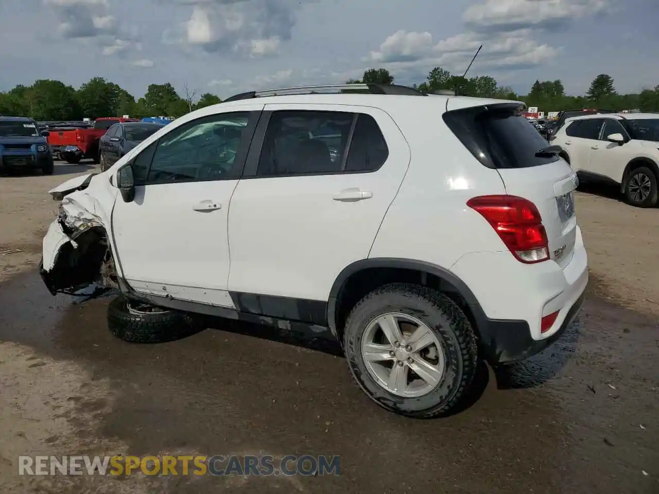 2 Photograph of a damaged car KL7CJPSB6MB307181 CHEVROLET TRAX 2021