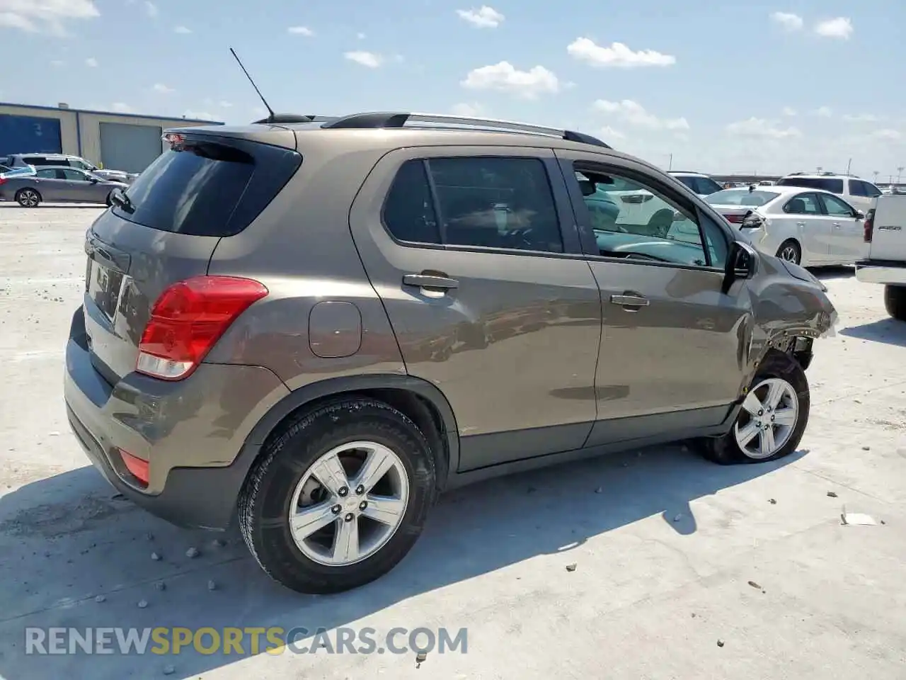 3 Photograph of a damaged car KL7CJPSB6MB325728 CHEVROLET TRAX 2021