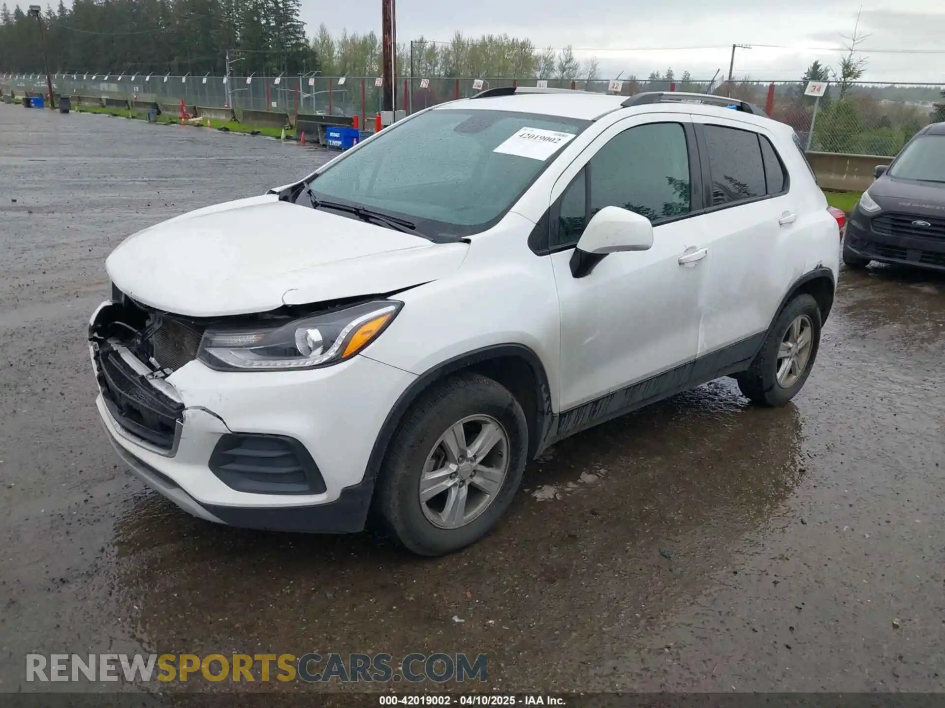 2 Photograph of a damaged car KL7CJPSB9MB331460 CHEVROLET TRAX 2021