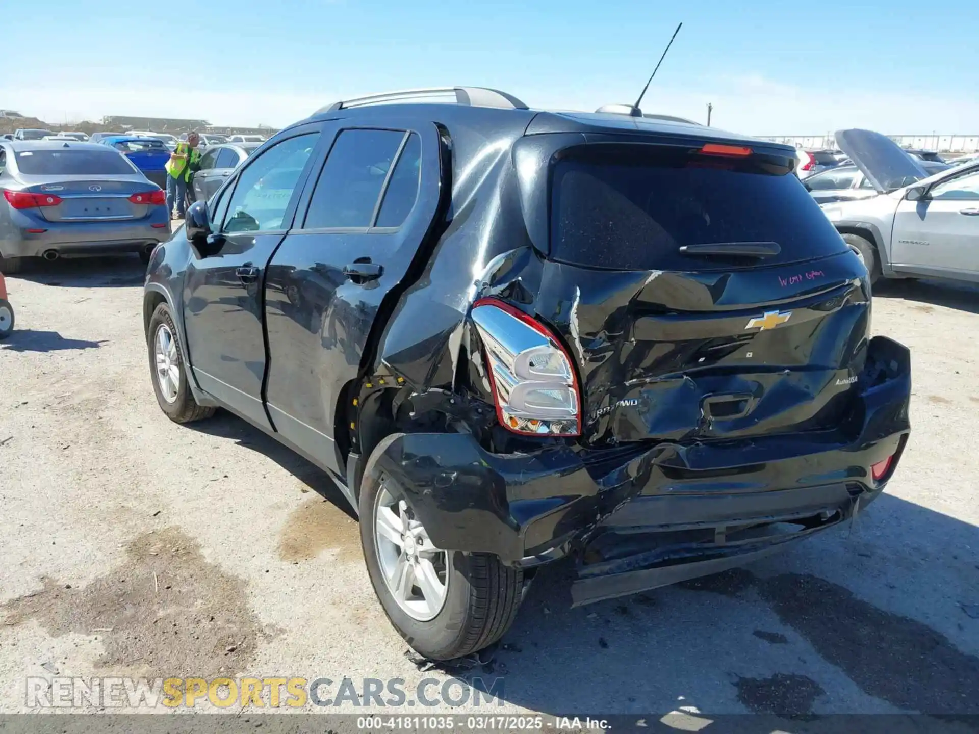 3 Photograph of a damaged car KL7CJPSM0MB363232 CHEVROLET TRAX 2021