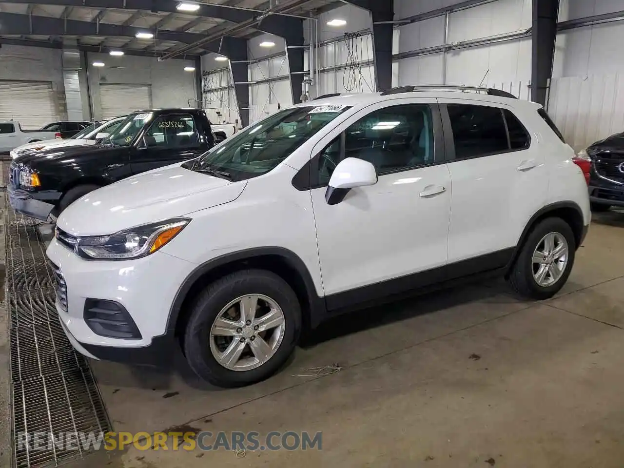1 Photograph of a damaged car KL7CJPSM1MB364003 CHEVROLET TRAX 2021